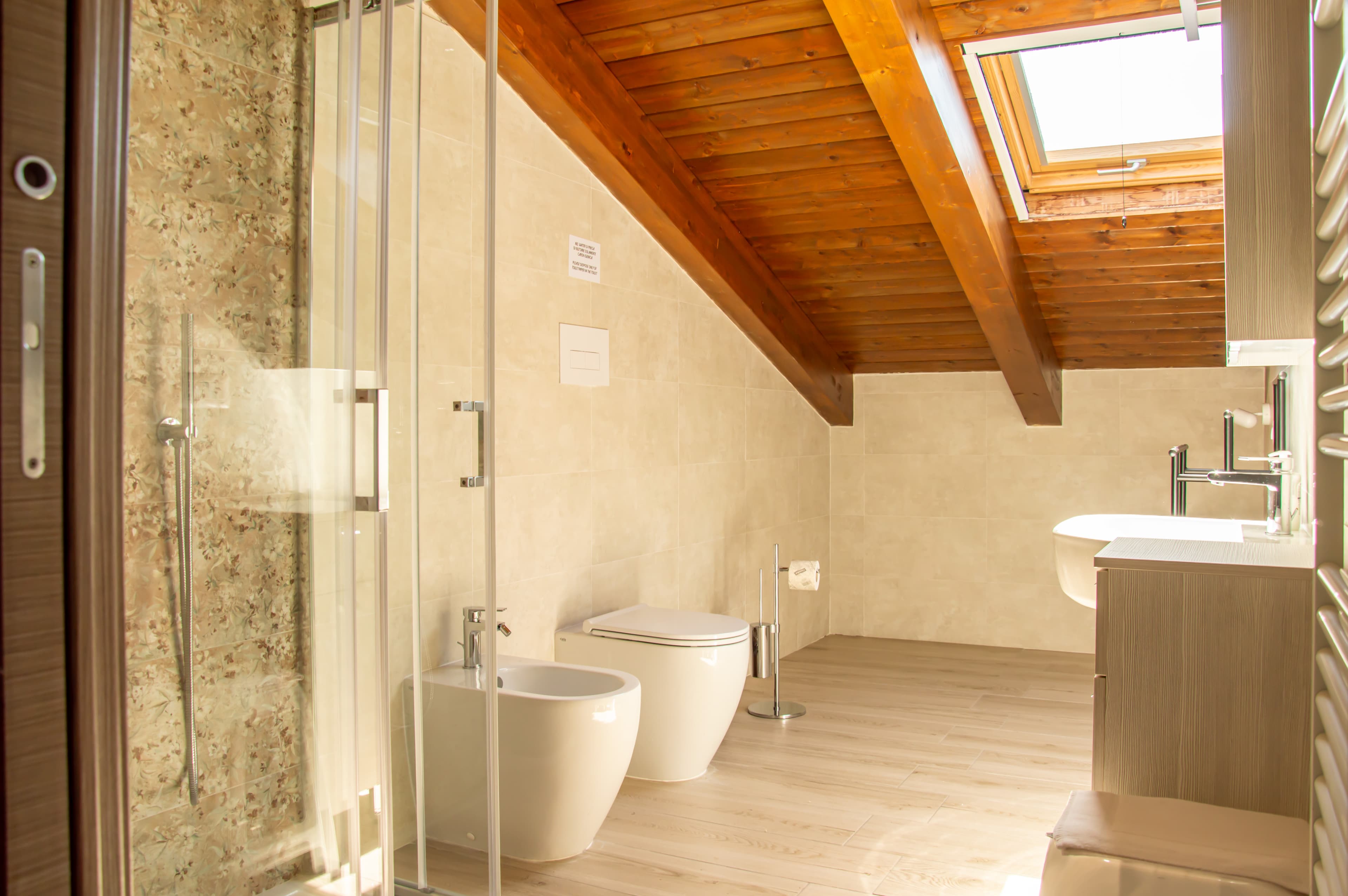 Bagno condiviso della struttura.